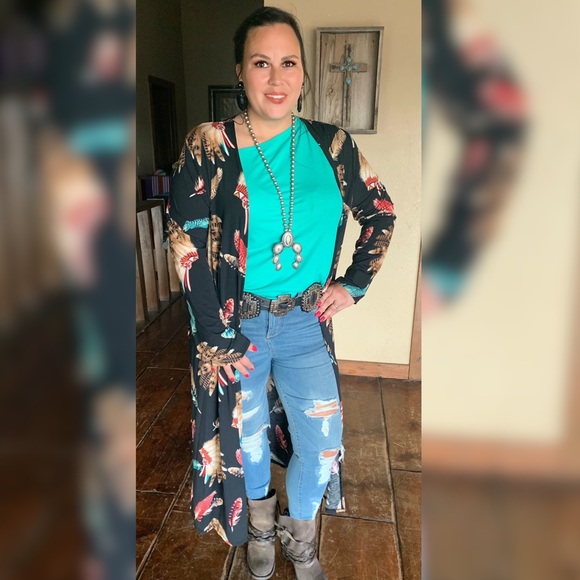 Feather & Headdress Duster - Picture 7 of 7